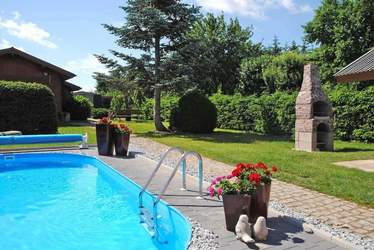Ferienhauser Mit Pool Kummerow Schw 1010 ภายนอก รูปภาพ